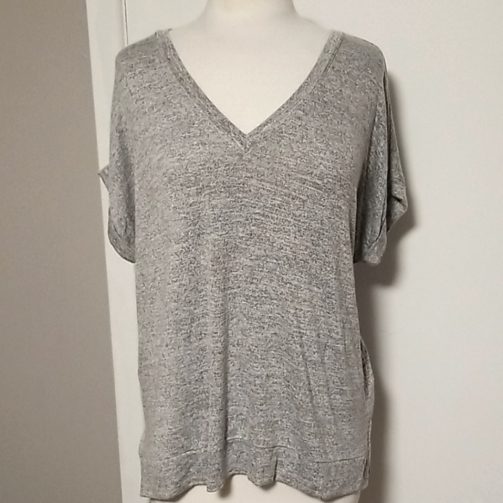 V-neck tee banana republic M